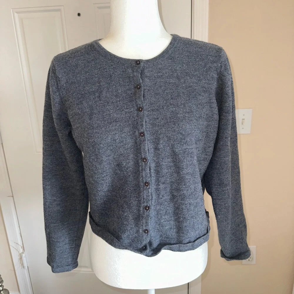 Chadwick’s Gray 100% Merino Wool Button Down Cardigan Sweater size smalll